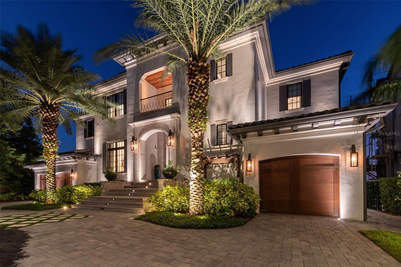 Single Family Residence in TAMPA, FL - Daniel Dourado