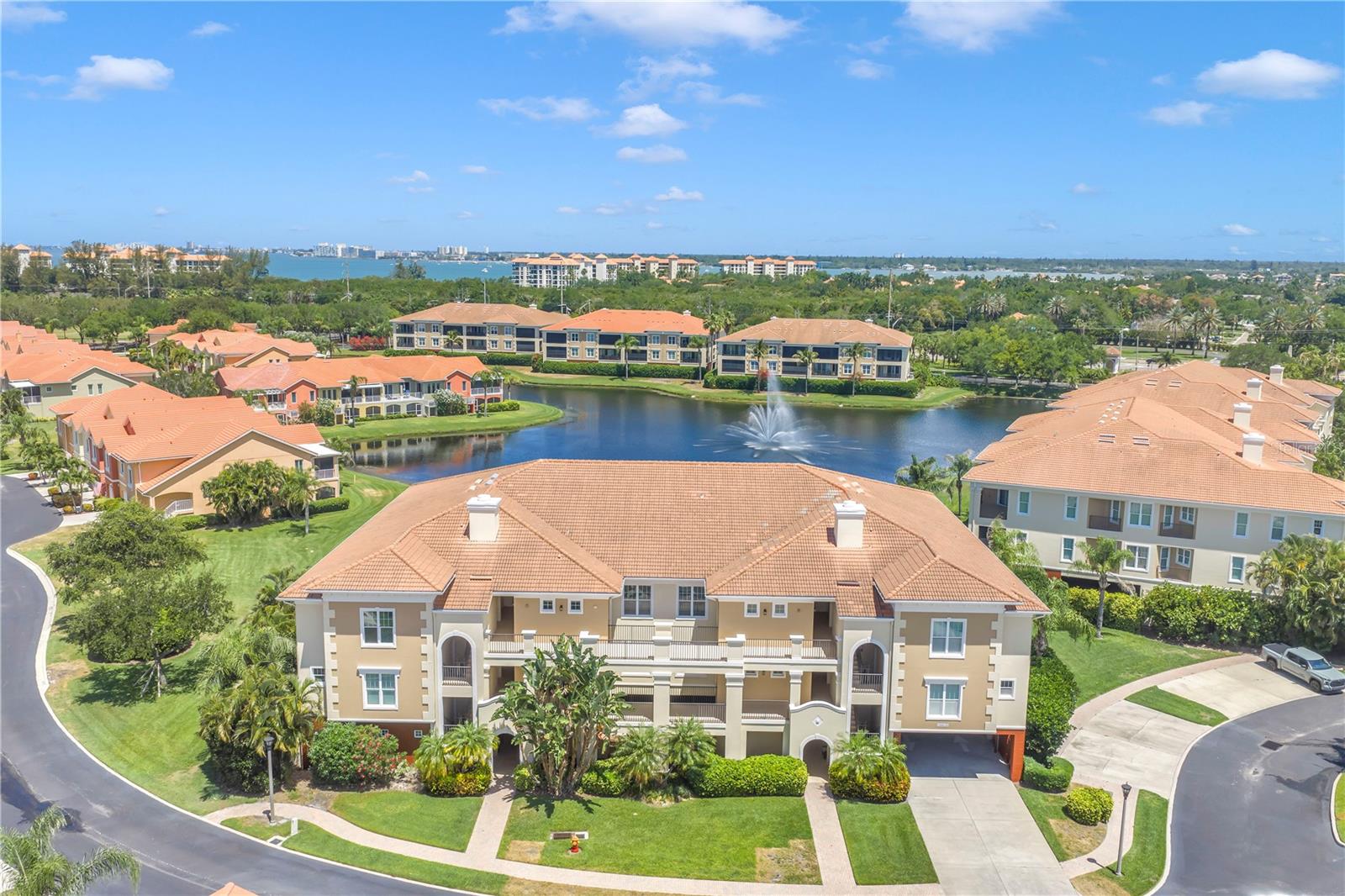 Condominium em ST PETERSBURG, FL - Daniel Dourado