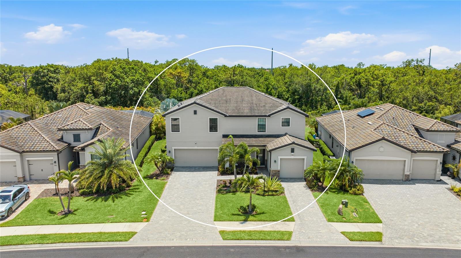Single Family Residence in BRADENTON, FL - Daniel Dourado