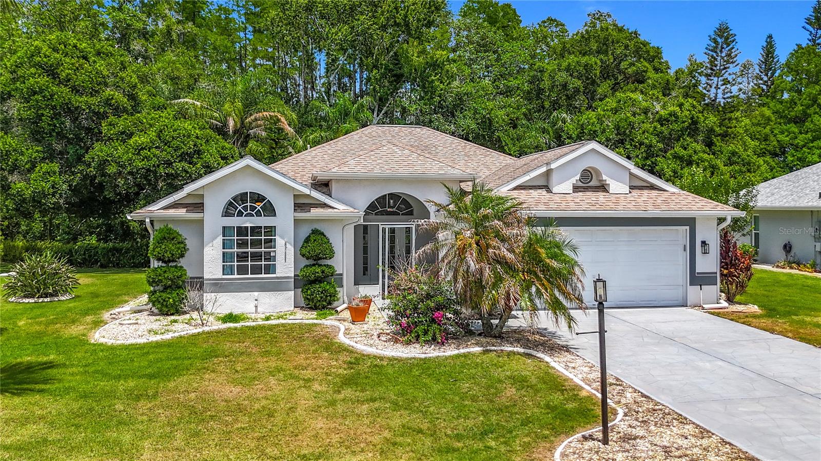 Single Family Residence in SUN CITY CENTER, FL - Daniel Dourado