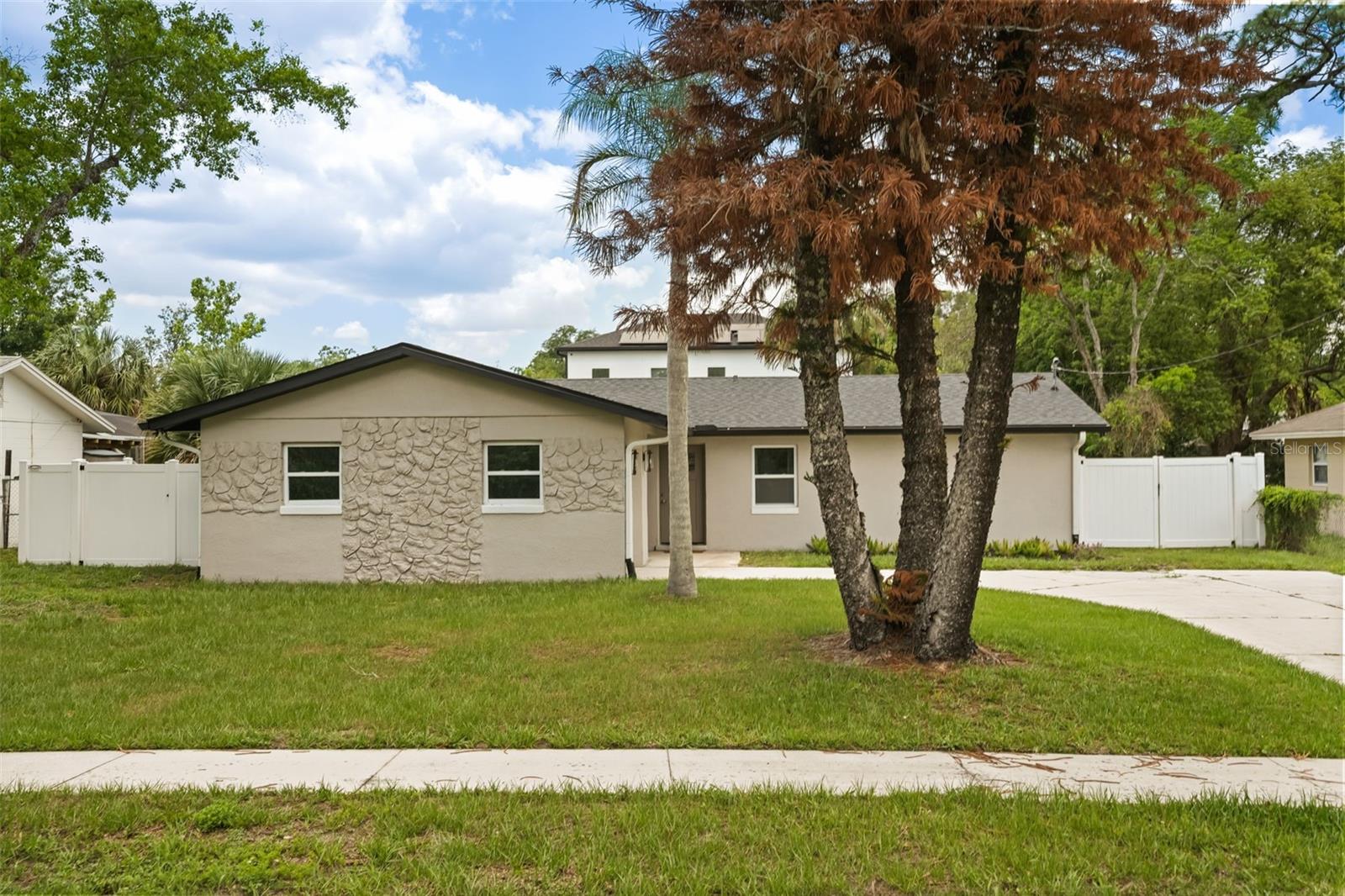 Single Family Residence in WINTER PARK, FL - Daniel Dourado