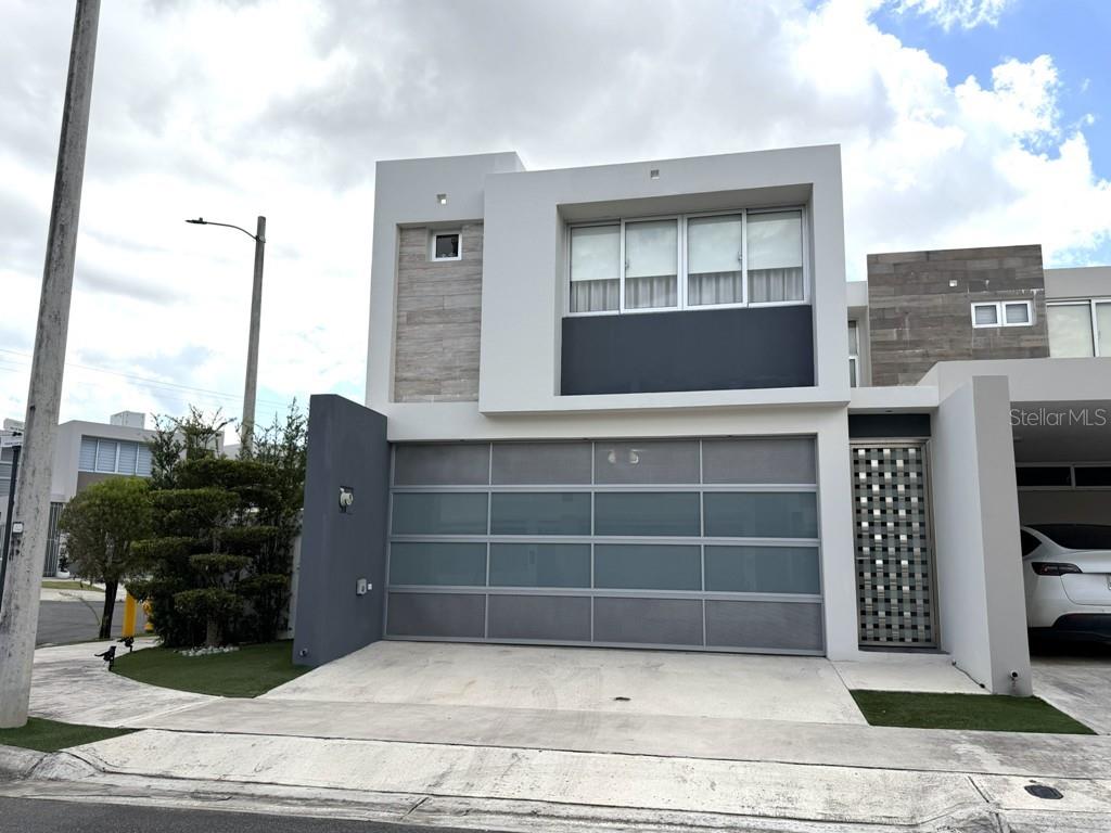 Townhouse em GUAYNABO, PR - Daniel Dourado