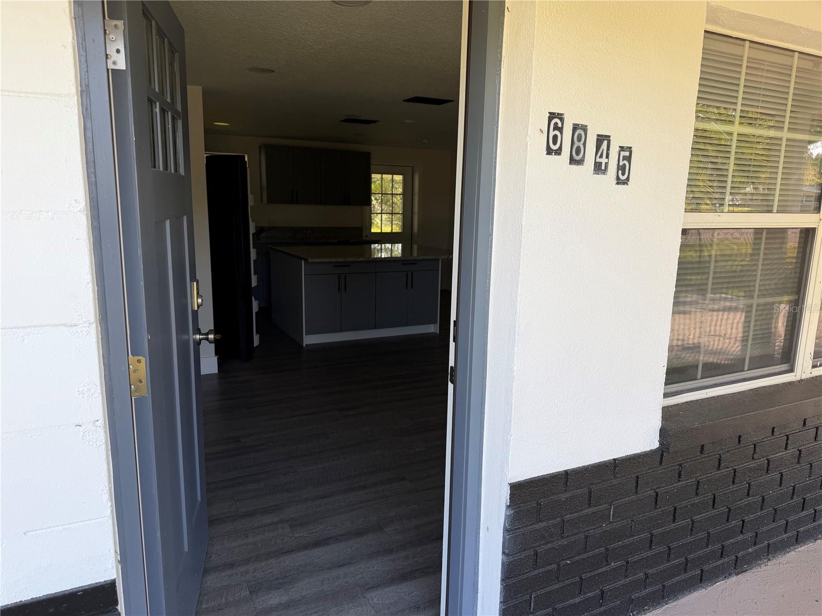 Single Family Residence in NEW PORT RICHEY, FL - Daniel Dourado