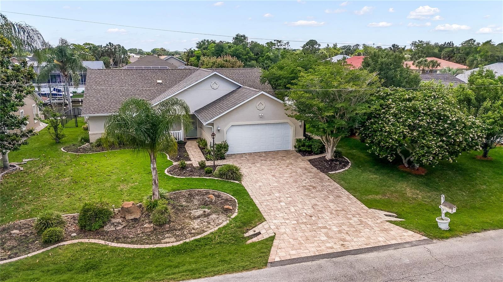 Single Family Residence in PALM COAST, FL - Daniel Dourado