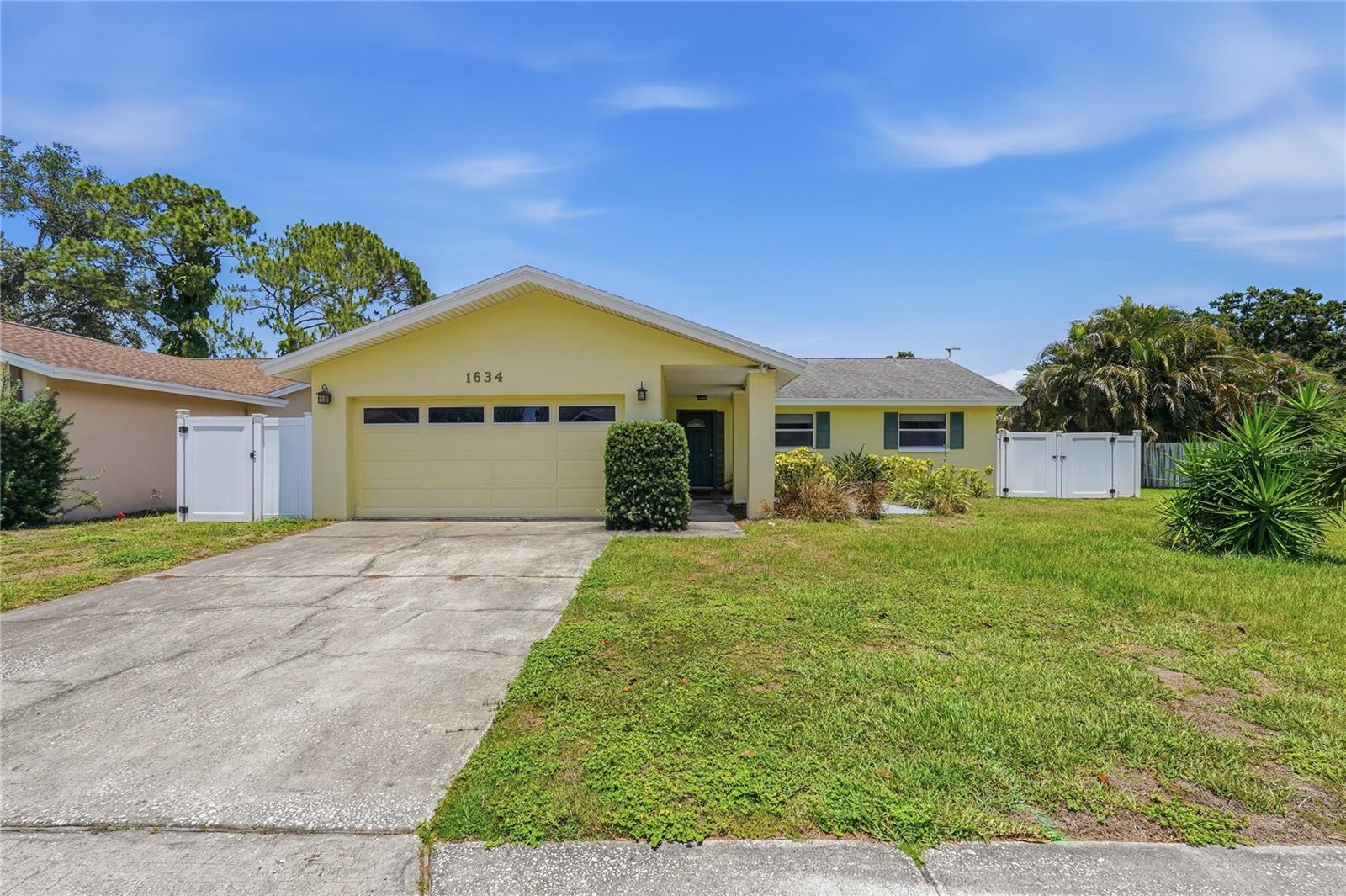 Single Family Residence em DUNEDIN, FL - Daniel Dourado