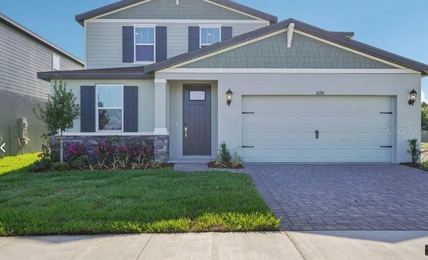 Single Family Residence in ZEPHYRHILLS, FL - Daniel Dourado
