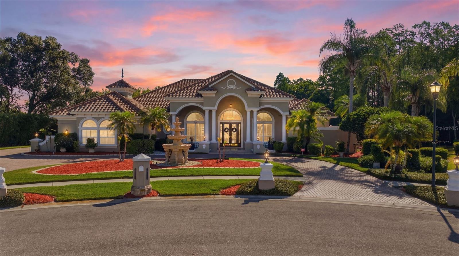 Single Family Residence em LUTZ, FL - Daniel Dourado