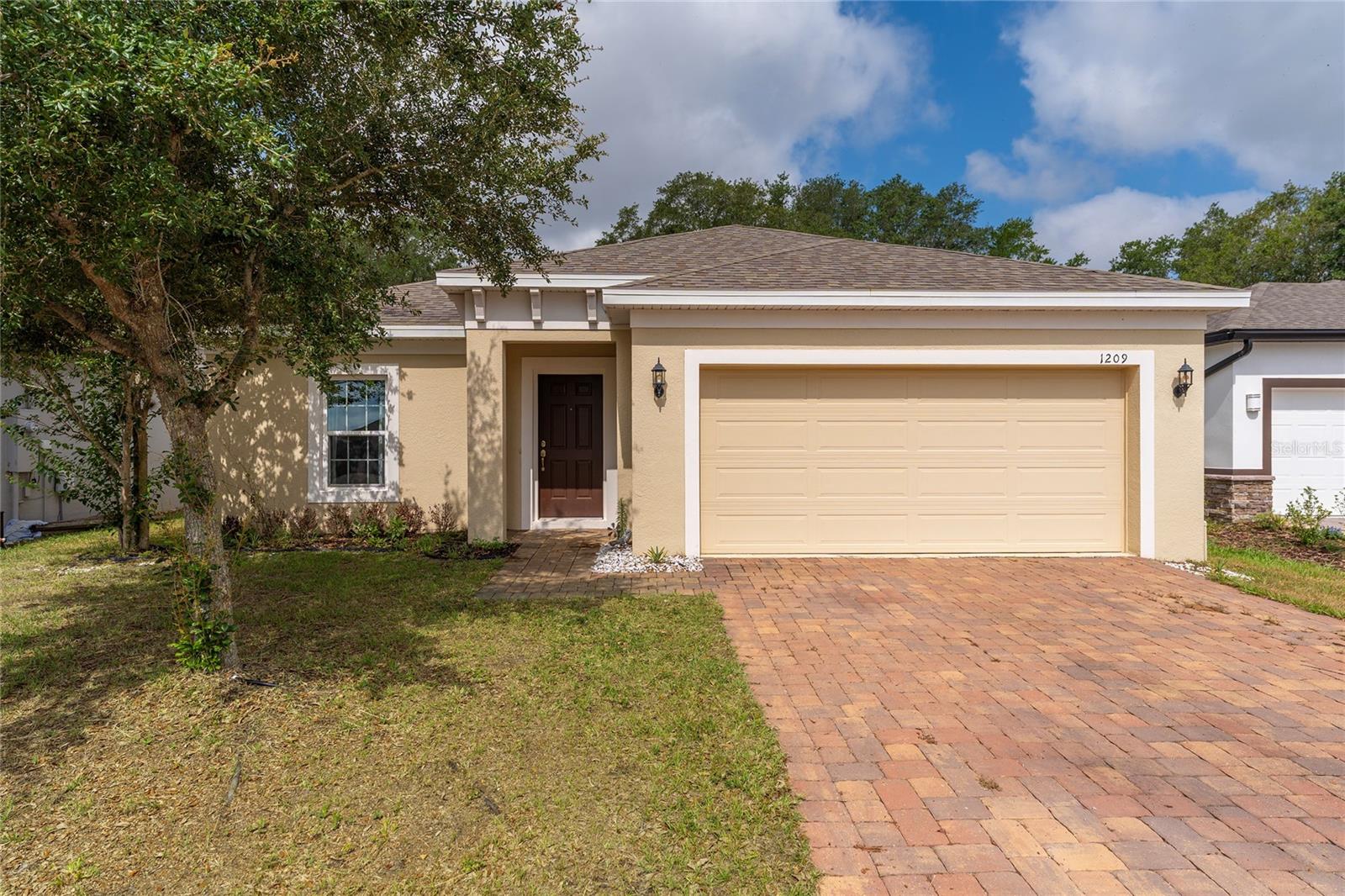 Single Family Residence em GROVELAND, FL - Daniel Dourado