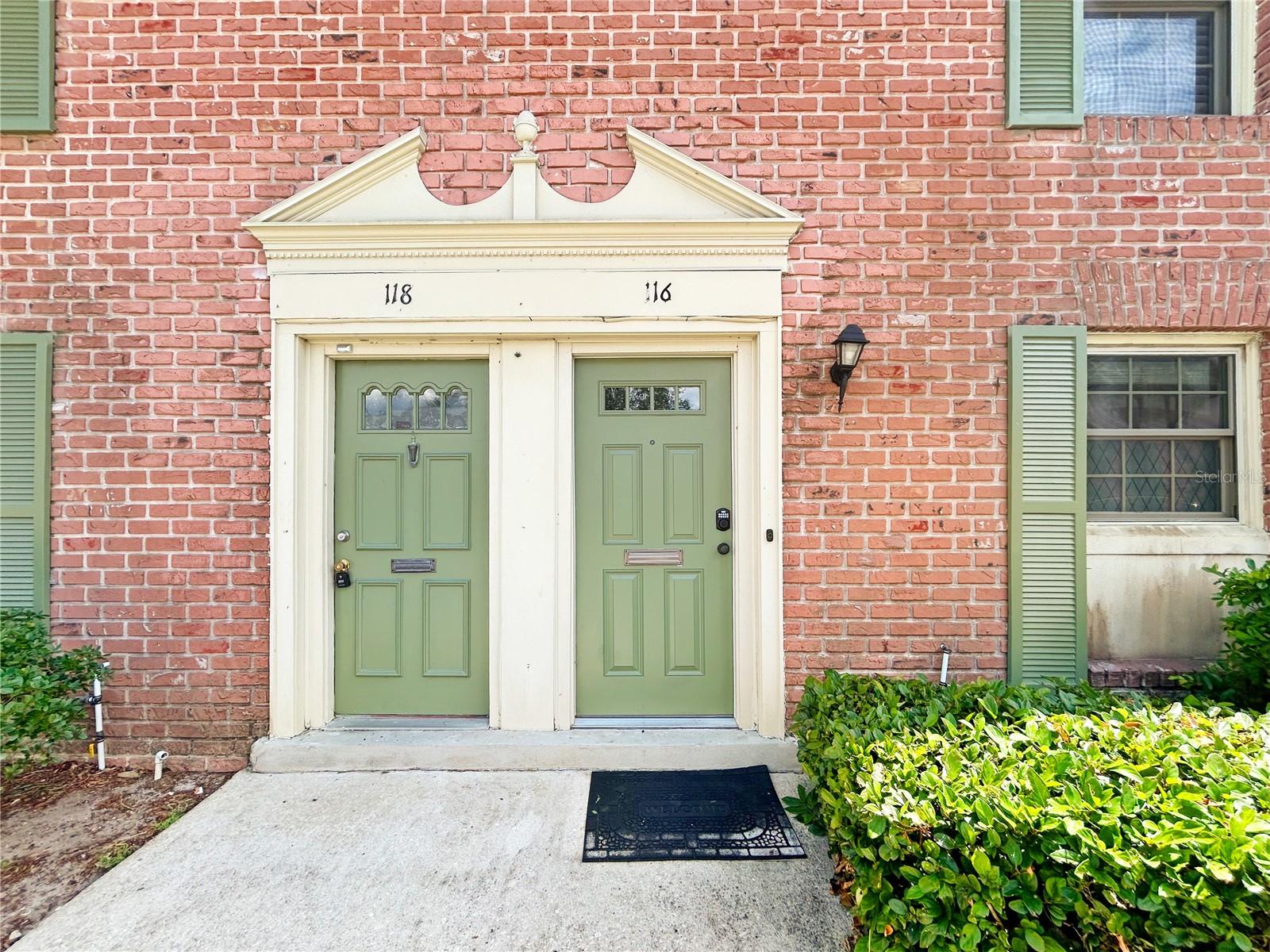 Condominium in CASSELBERRY, FL - Daniel Dourado