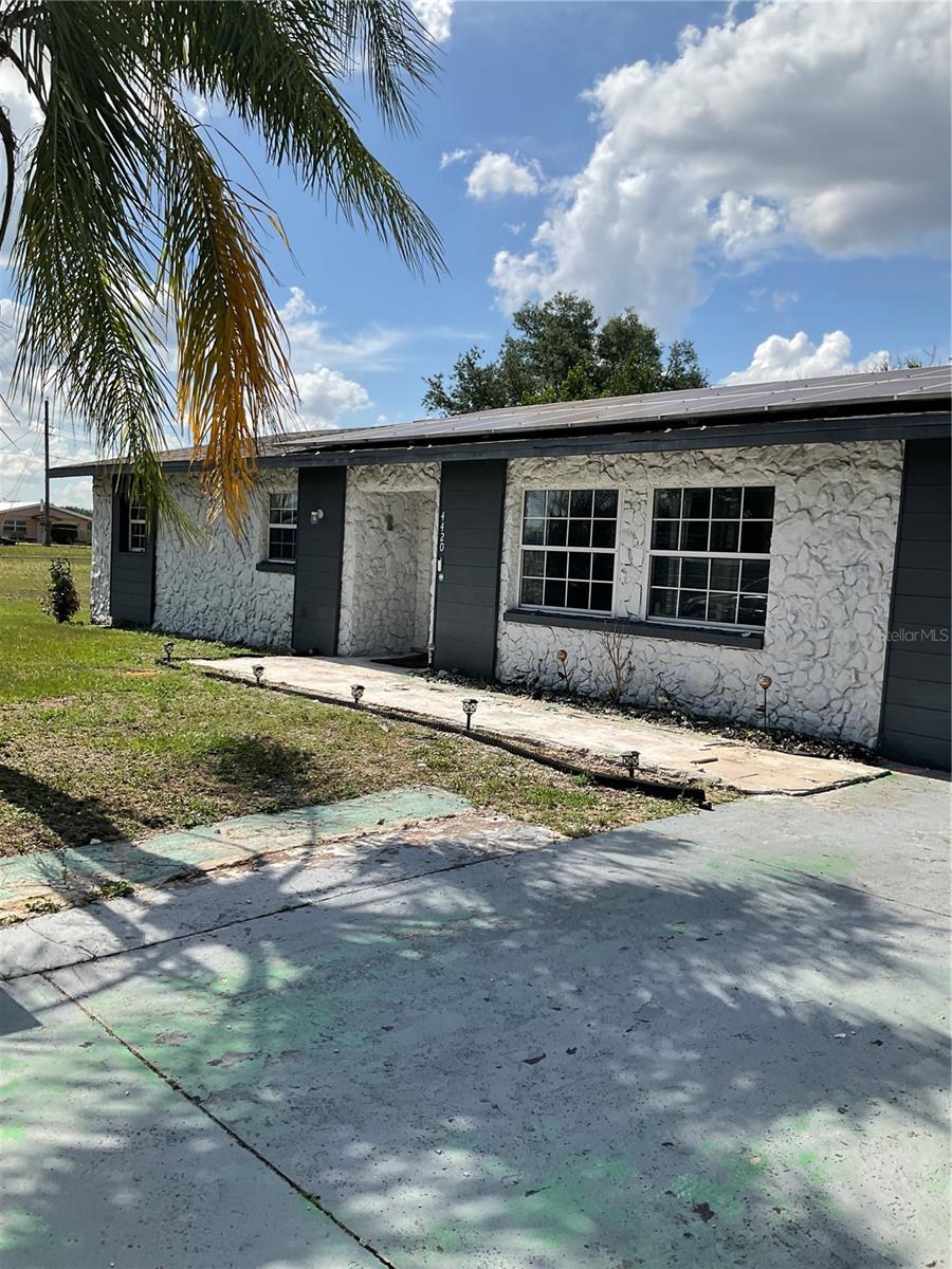Single Family Residence in SEBRING, FL - Daniel Dourado