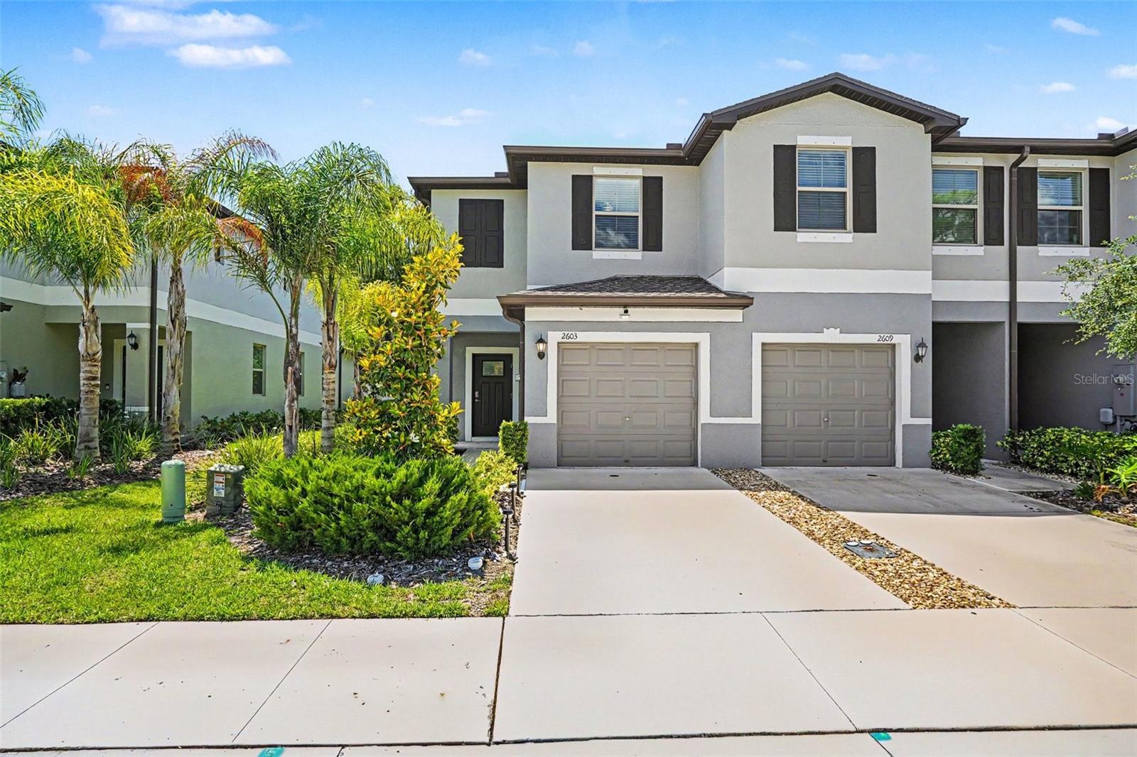 Townhouse in HOLIDAY, FL - Daniel Dourado