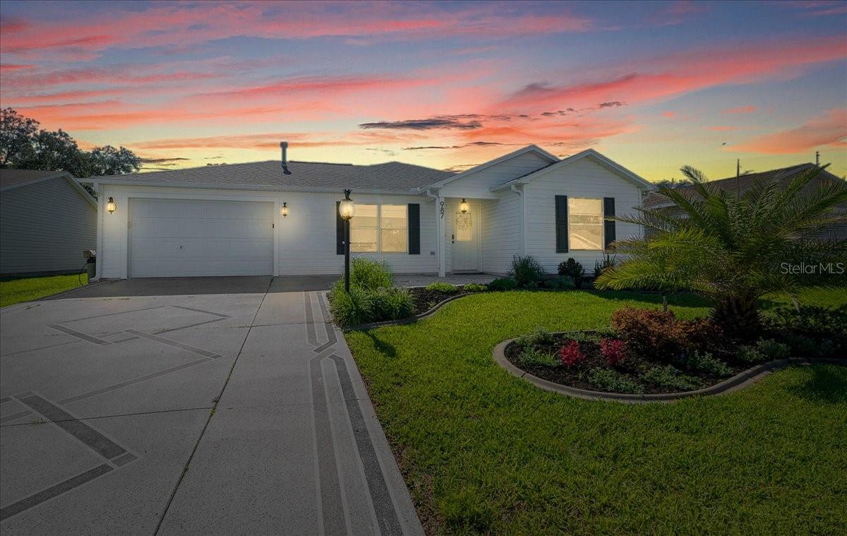 Single Family Residence in THE VILLAGES, FL - Daniel Dourado