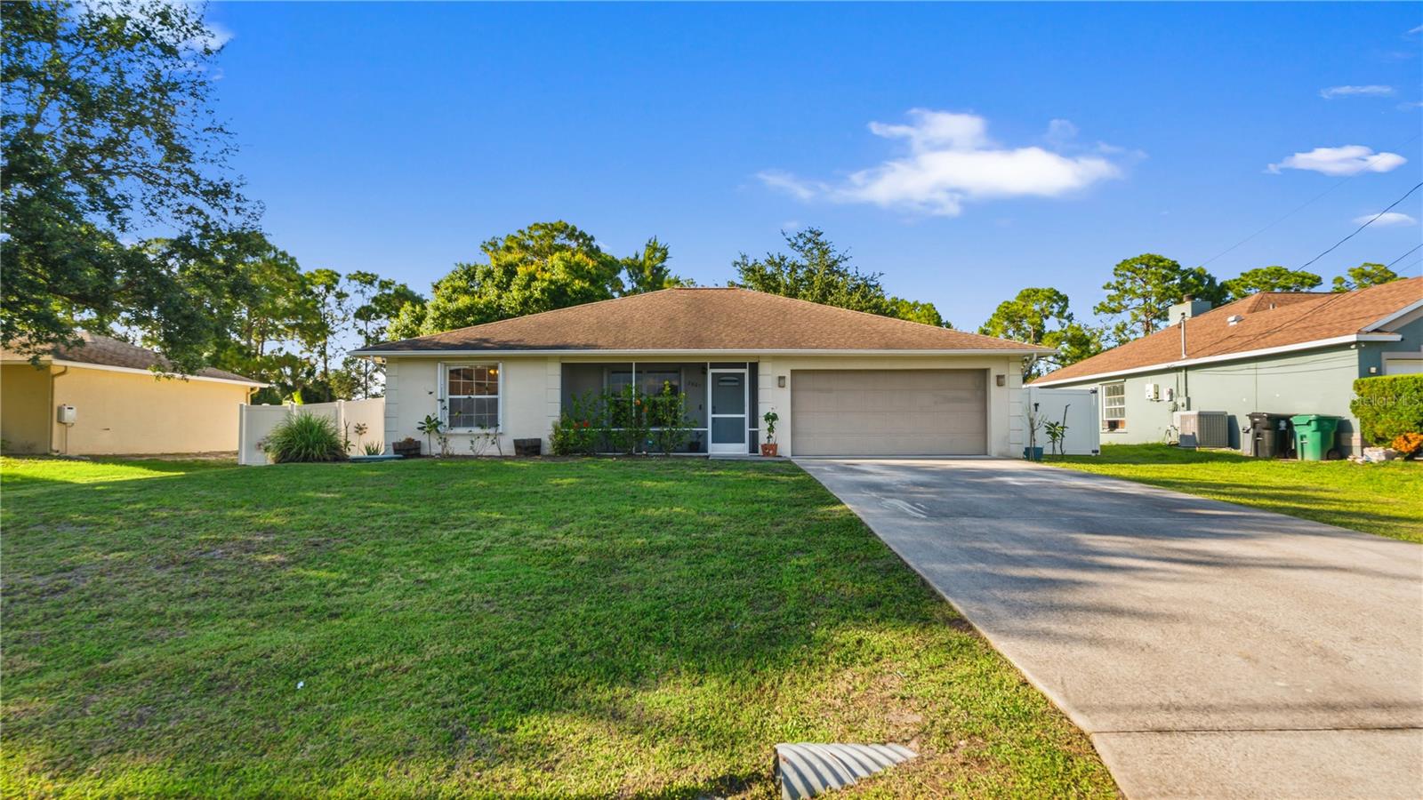 Single Family Residence em PORT ST LUCIE, FL - Daniel Dourado