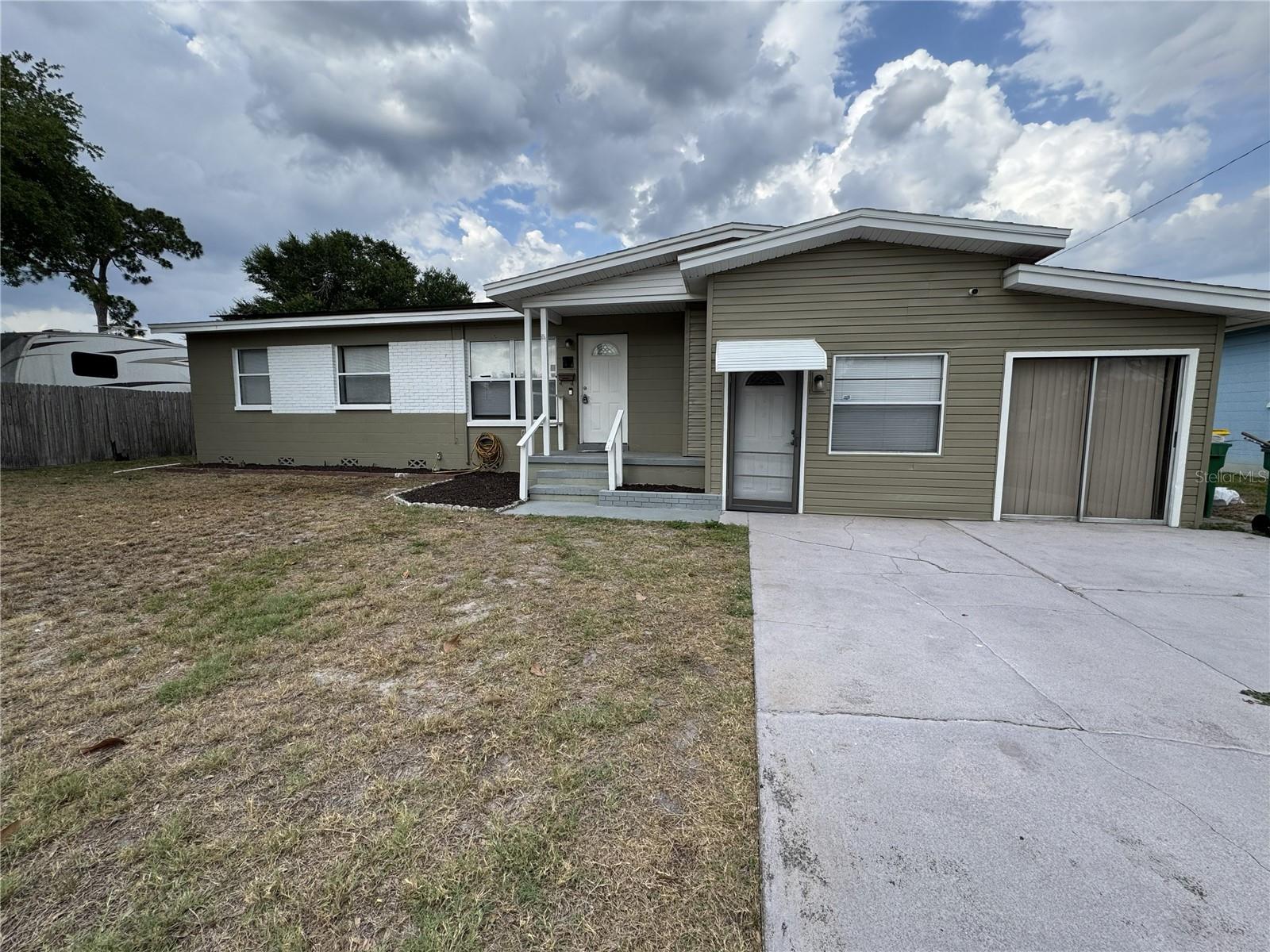 Single Family Residence in COCOA, FL - Daniel Dourado