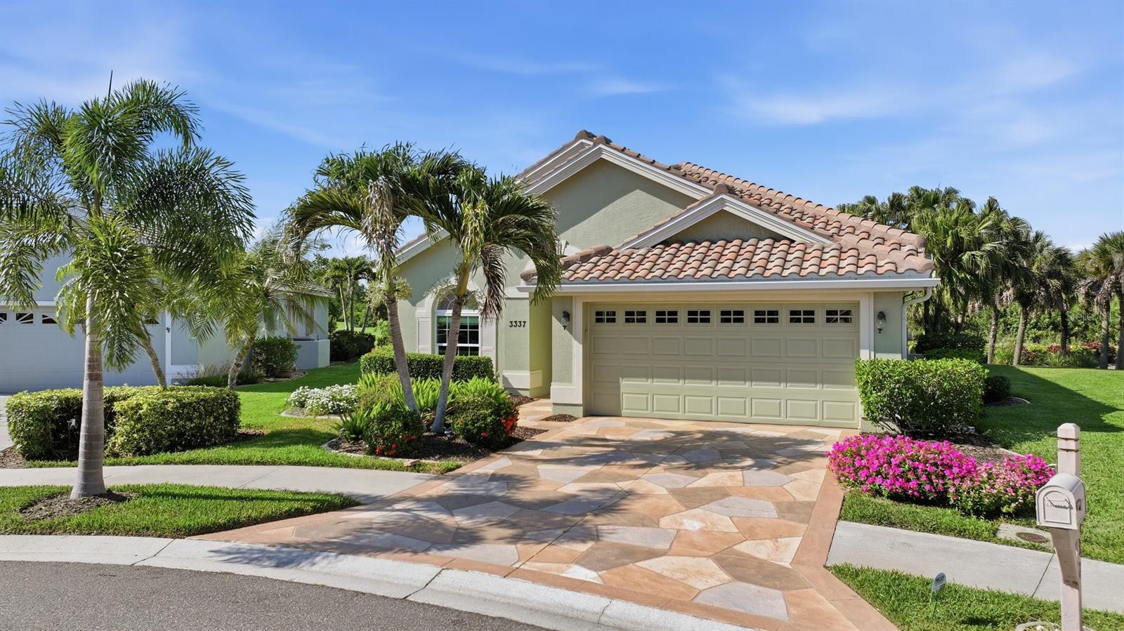 Single Family Residence in NORTH PORT, FL - Daniel Dourado