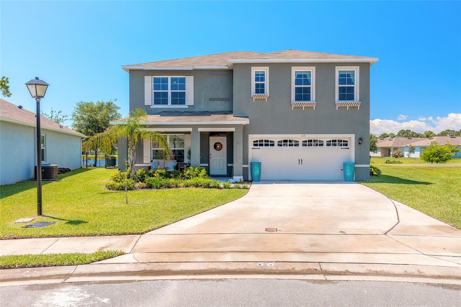 Single Family Residence in EDGEWATER, FL - Daniel Dourado