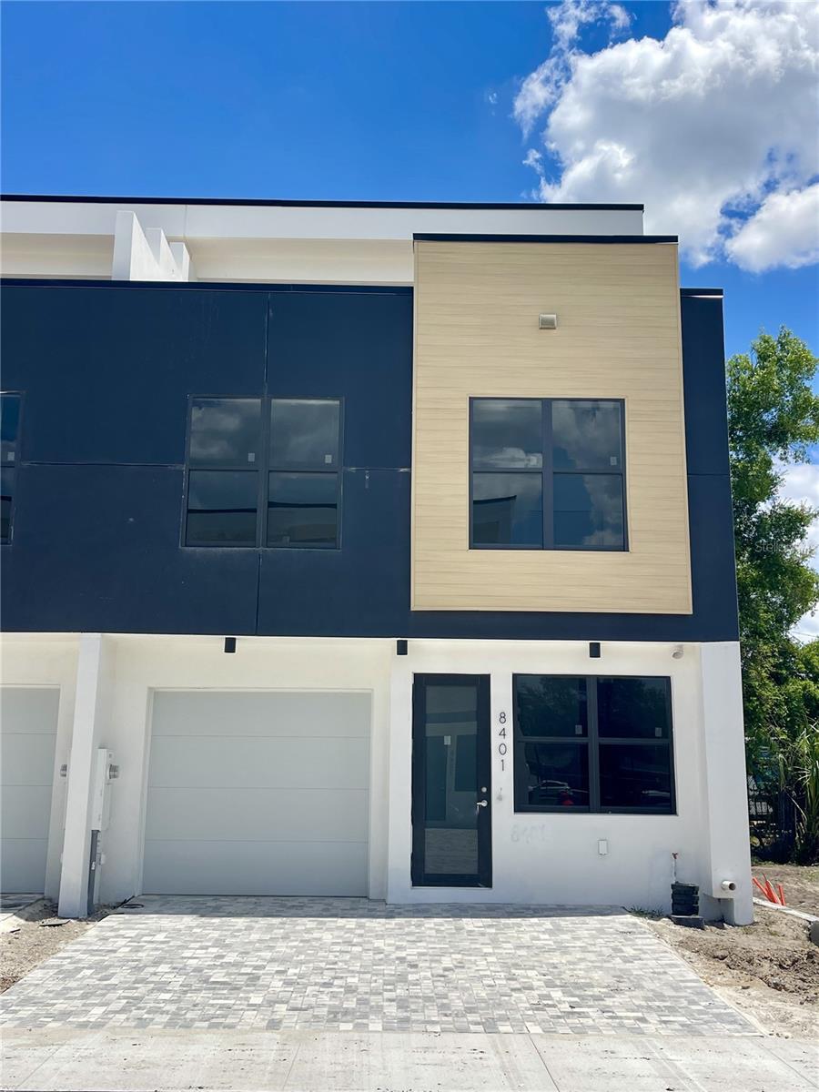 Townhouse in TAMPA, FL - Daniel Dourado