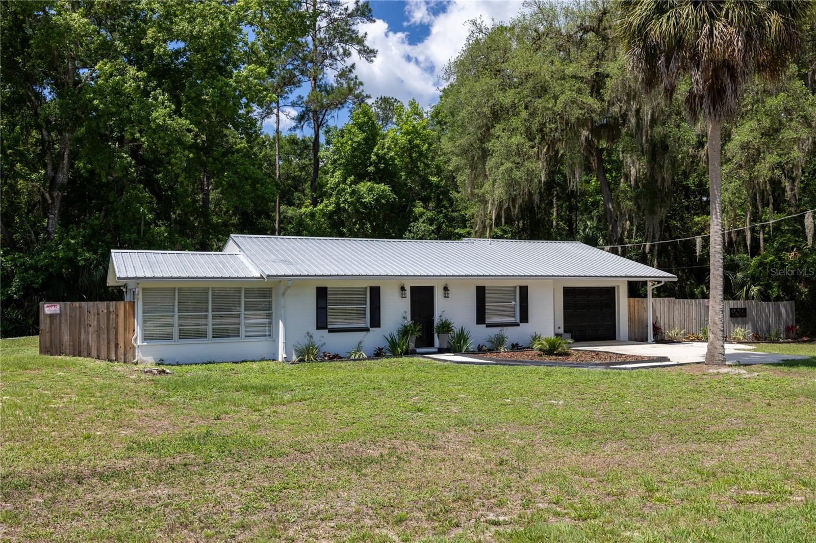 Single Family Residence em SAN MATEO, FL - Daniel Dourado
