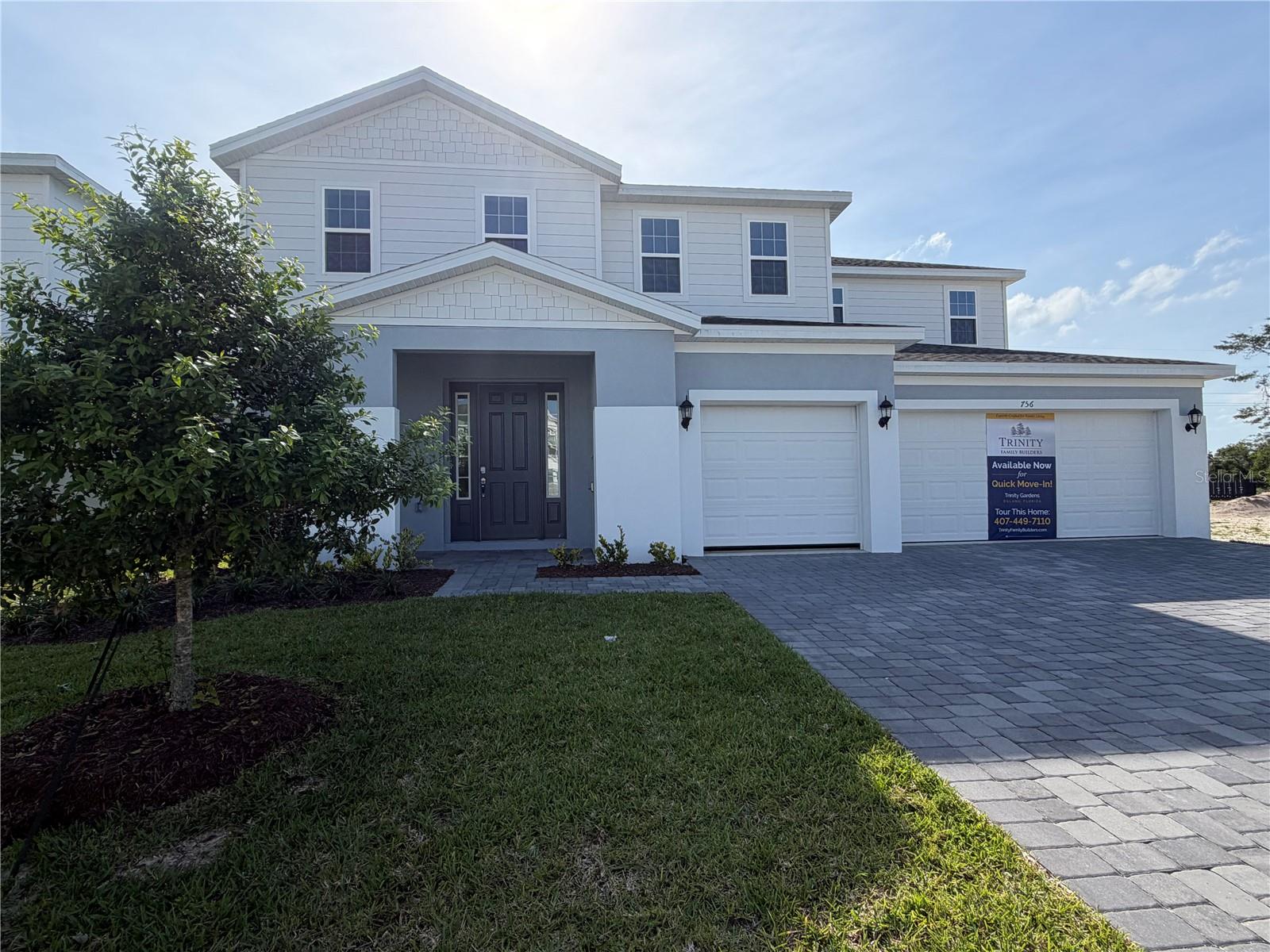 Single Family Residence in DELAND, FL - Daniel Dourado