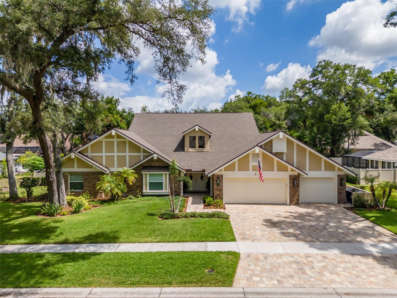 Single Family Residence em BRANDON, FL - Daniel Dourado