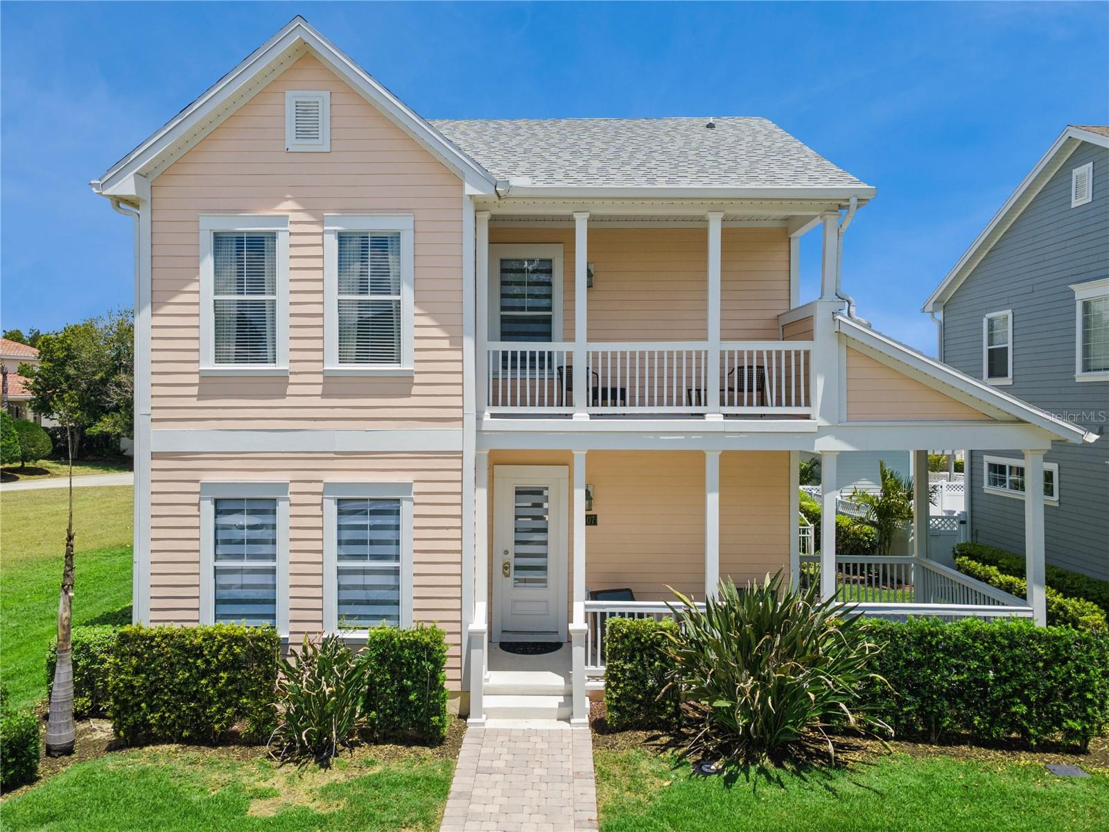 Single Family Residence in REUNION, FL - Daniel Dourado