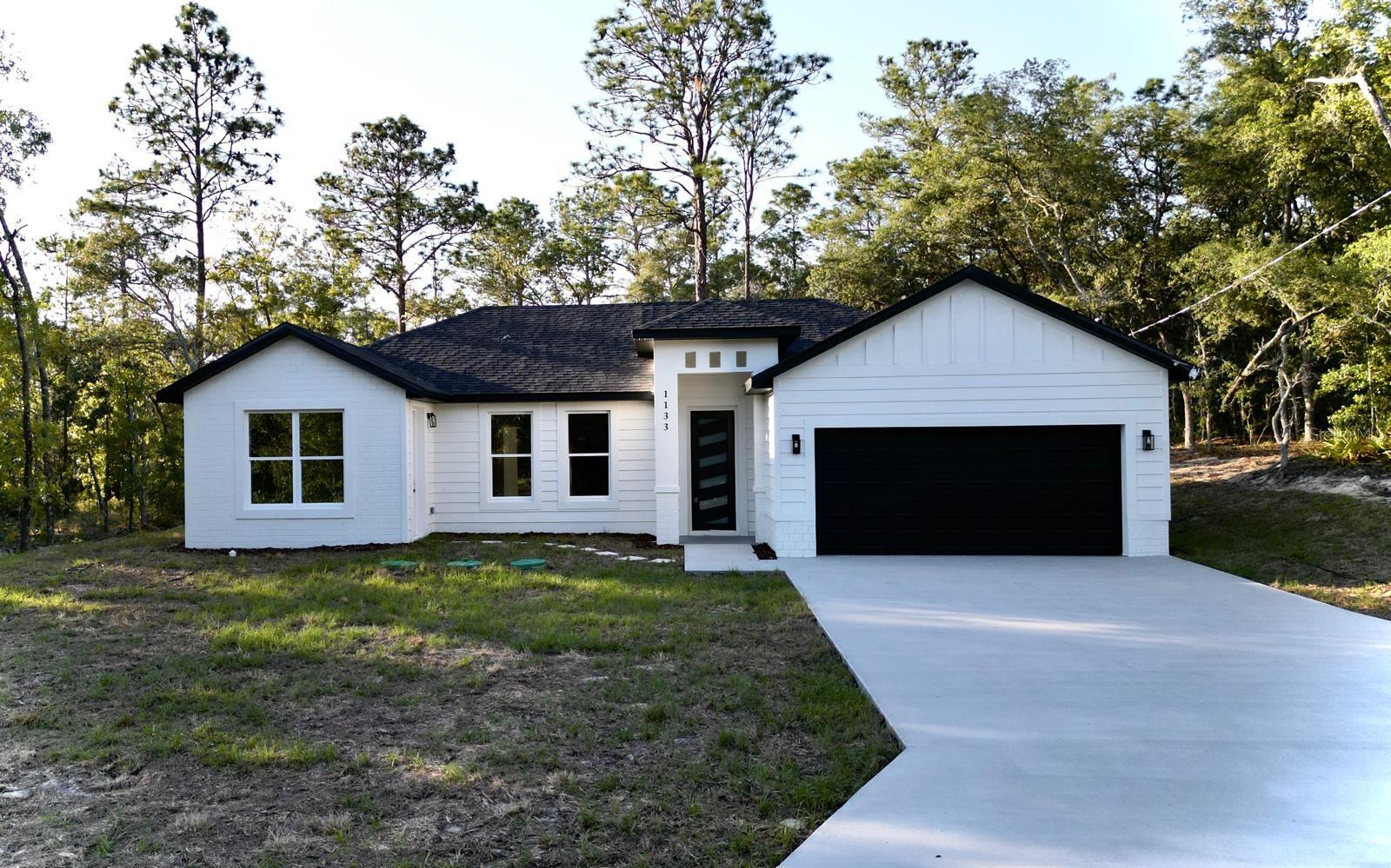 Single Family Residence in DUNNELLON, FL - Daniel Dourado