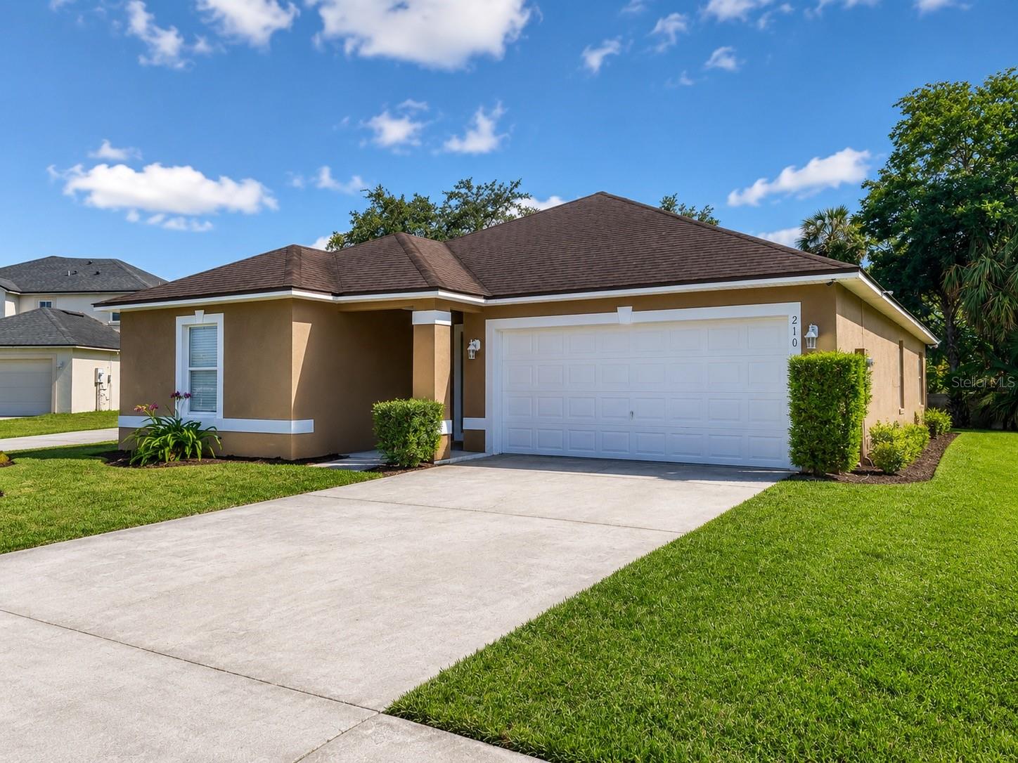 Single Family Residence in SANFORD, FL - Daniel Dourado