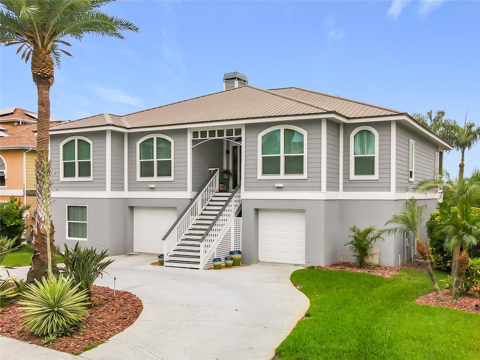 Single Family Residence in TARPON SPRINGS, FL - Daniel Dourado