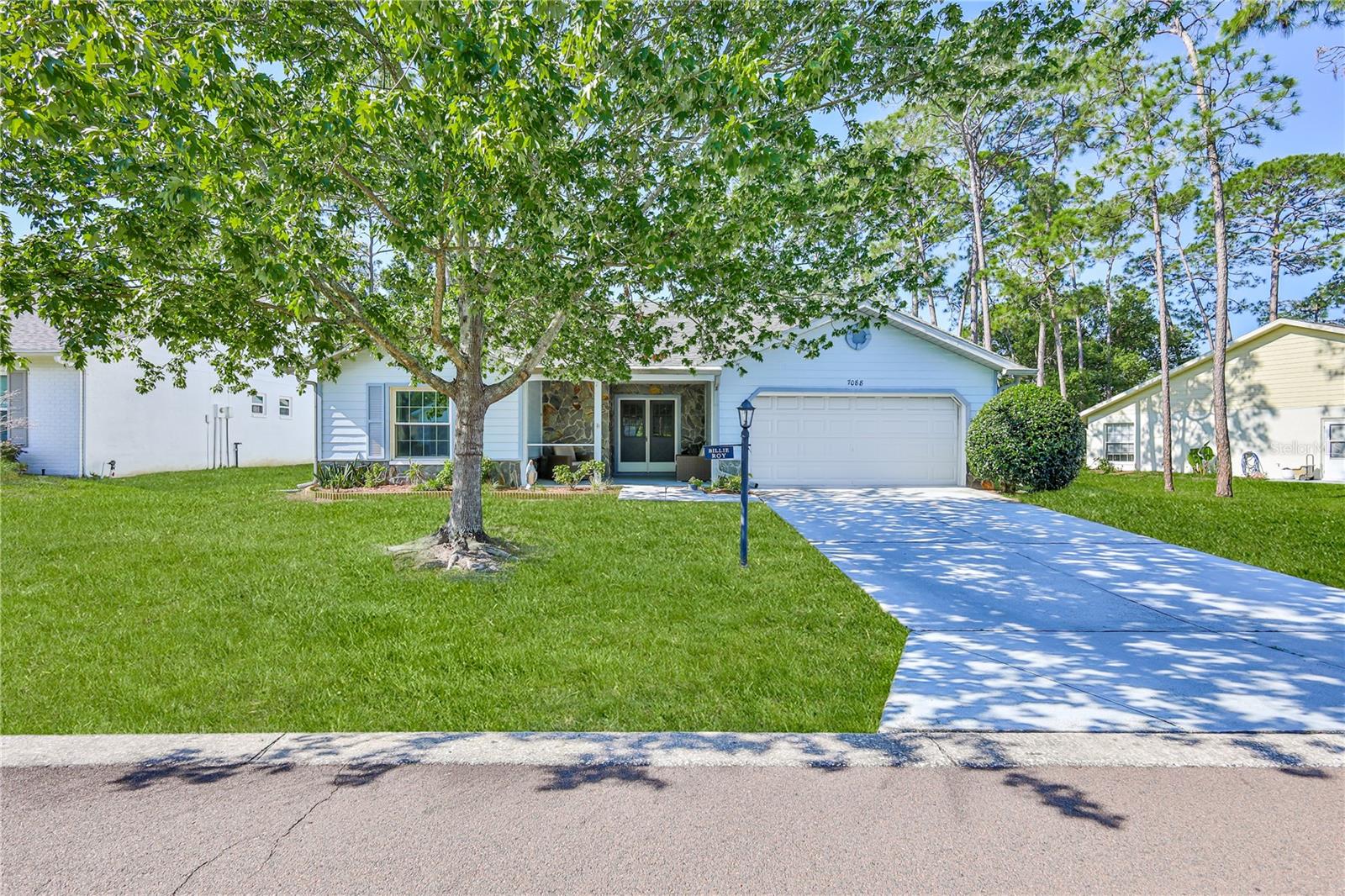 Single Family Residence em SPRING HILL, FL - Daniel Dourado