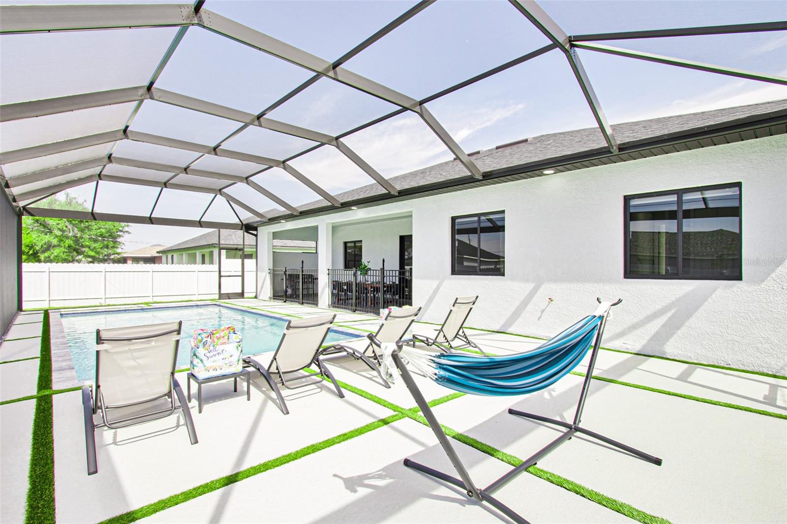 Single Family Residence em CAPE CORAL, FL - Daniel Dourado