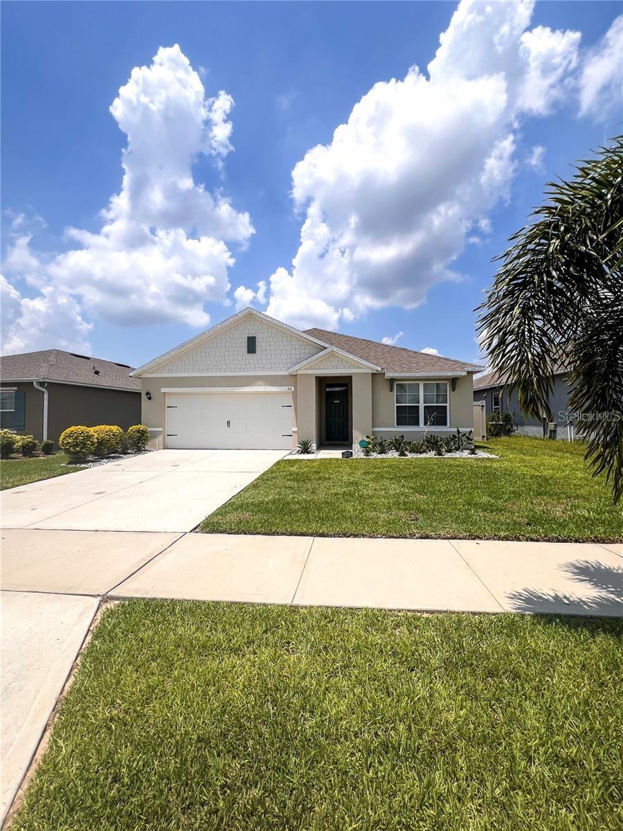 Single Family Residence em DAVENPORT, FL - Daniel Dourado