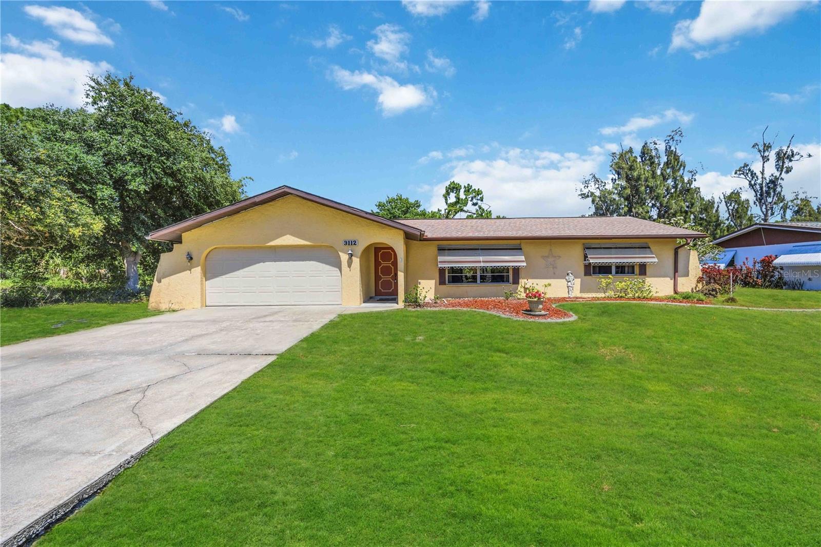Single Family Residence in PORT CHARLOTTE, FL - Daniel Dourado