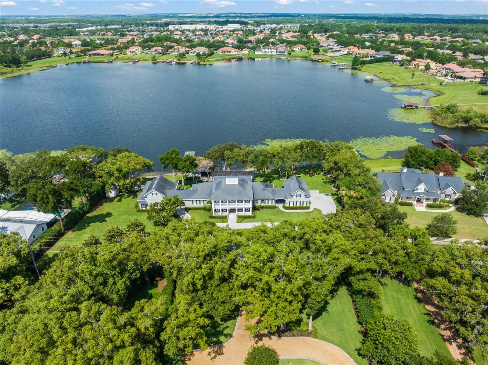 Single Family Residence in WINDERMERE, FL - Daniel Dourado