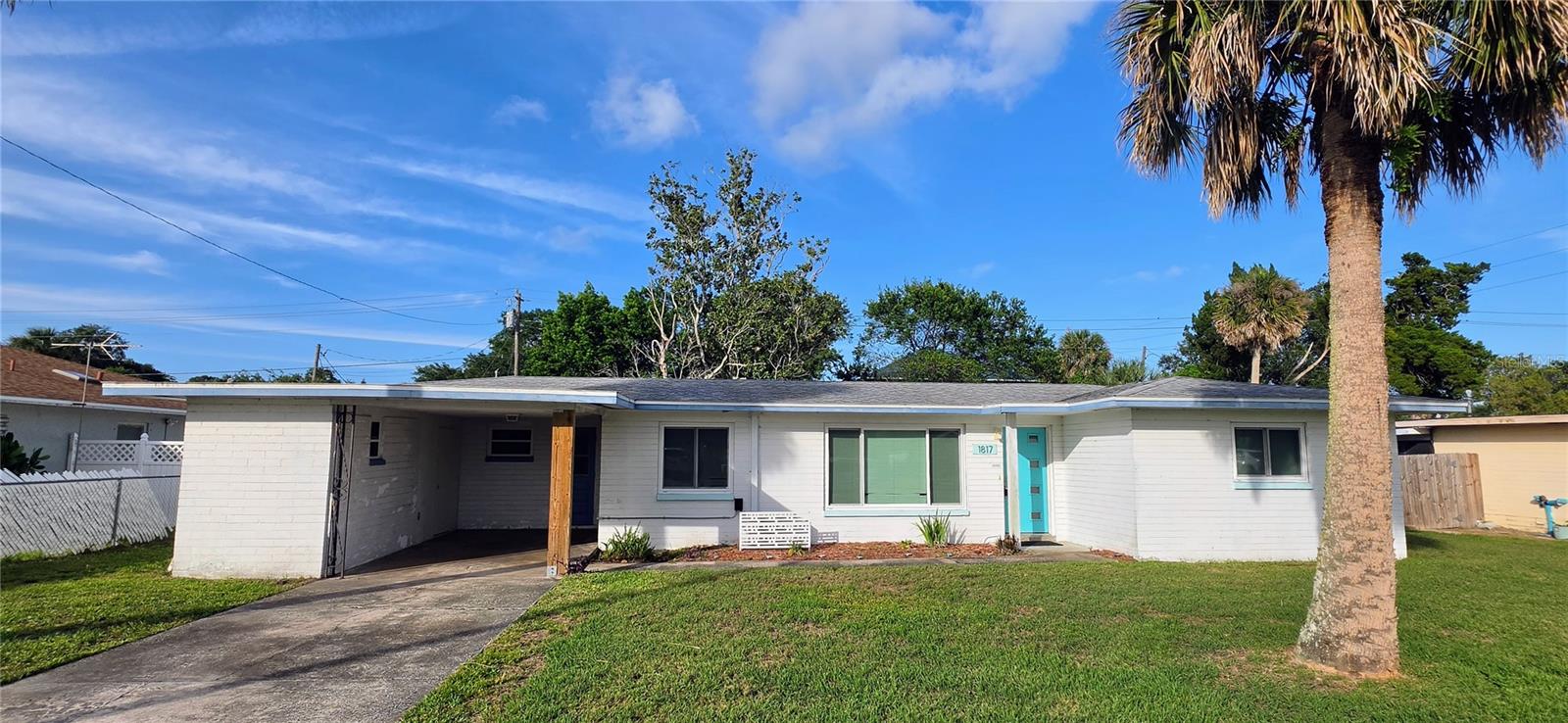 Single Family Residence in EDGEWATER, FL - Daniel Dourado