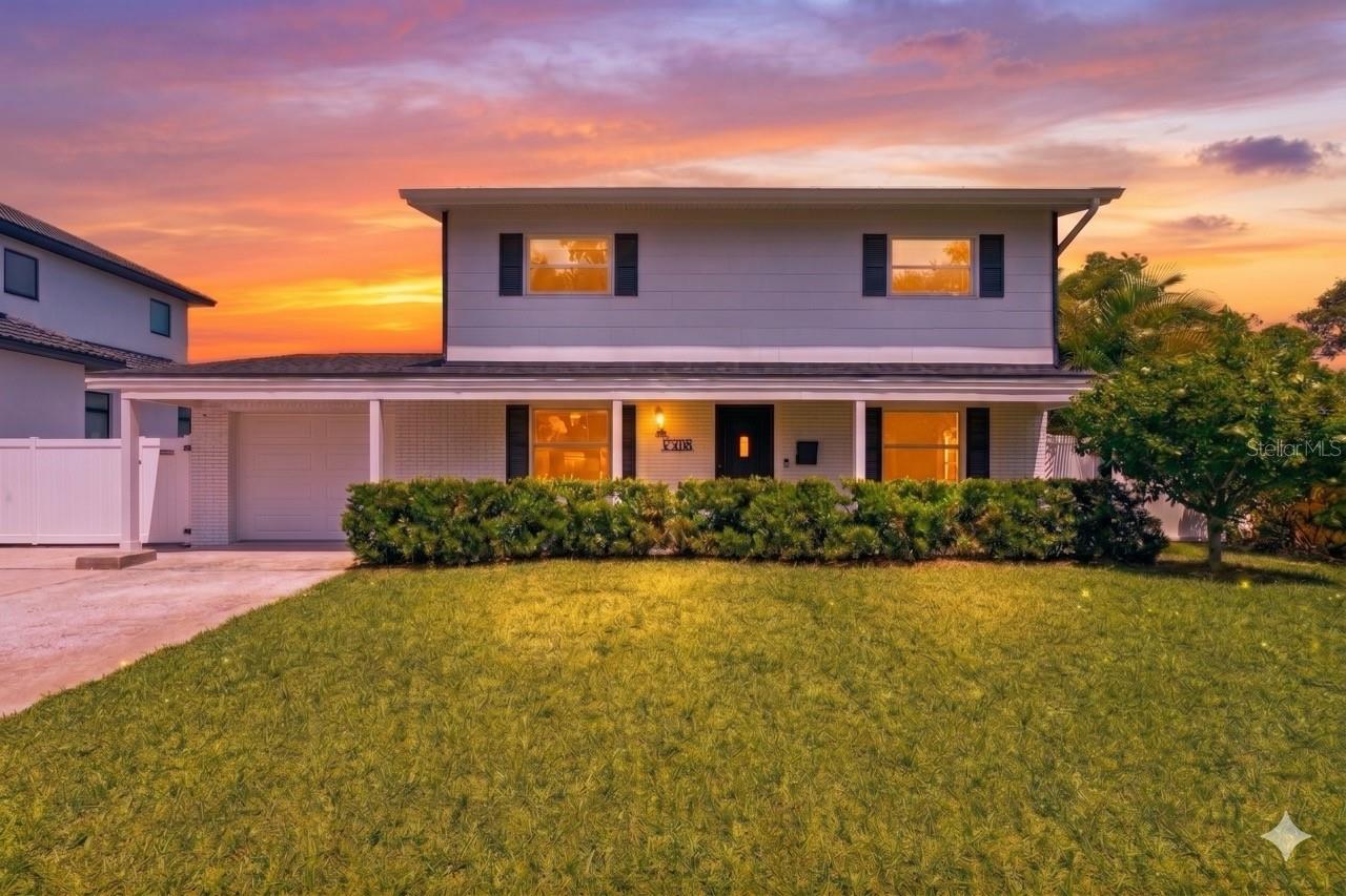 Single Family Residence em ST PETERSBURG, FL - Daniel Dourado