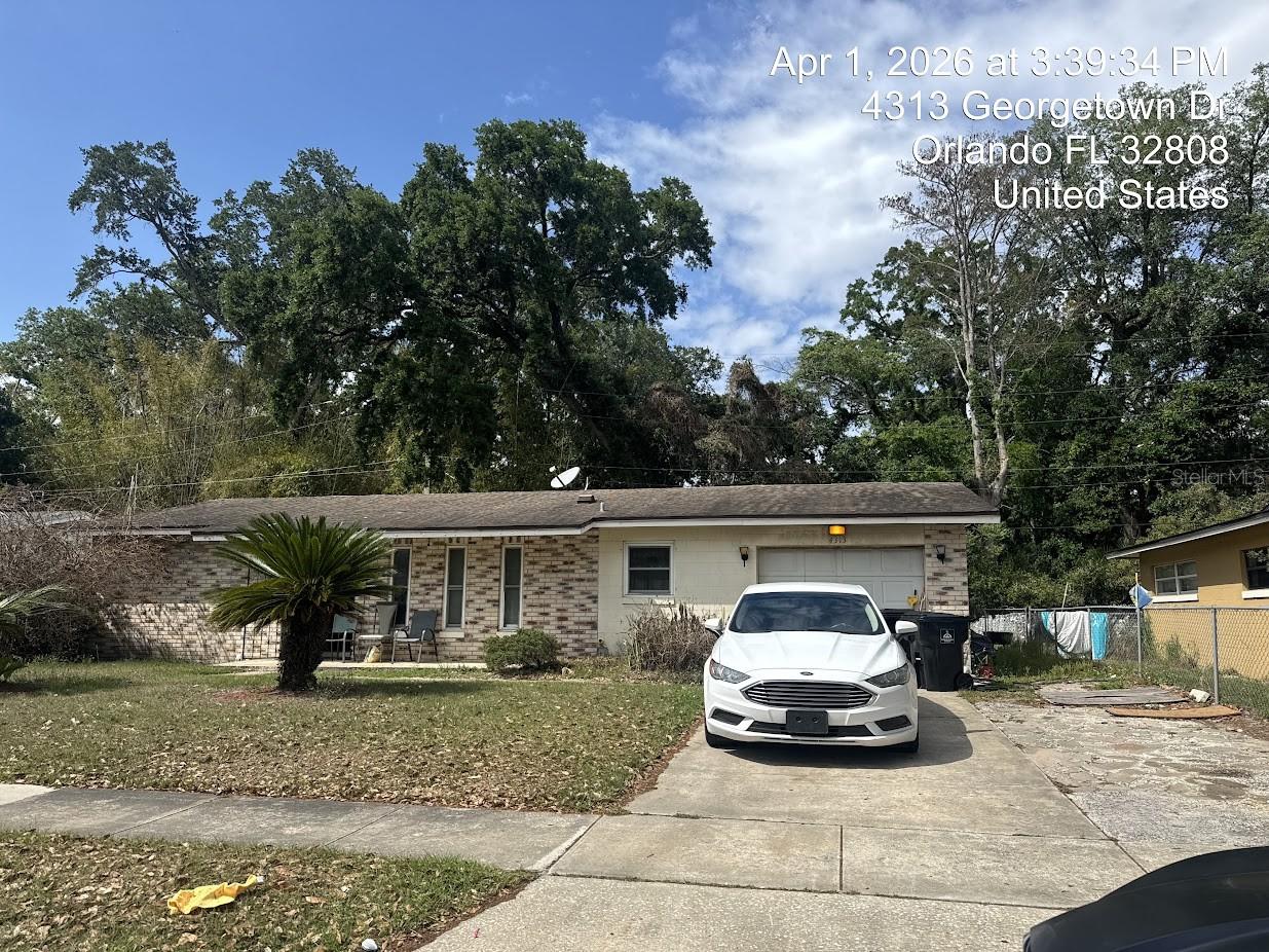 Single Family Residence in ORLANDO, FL - Daniel Dourado