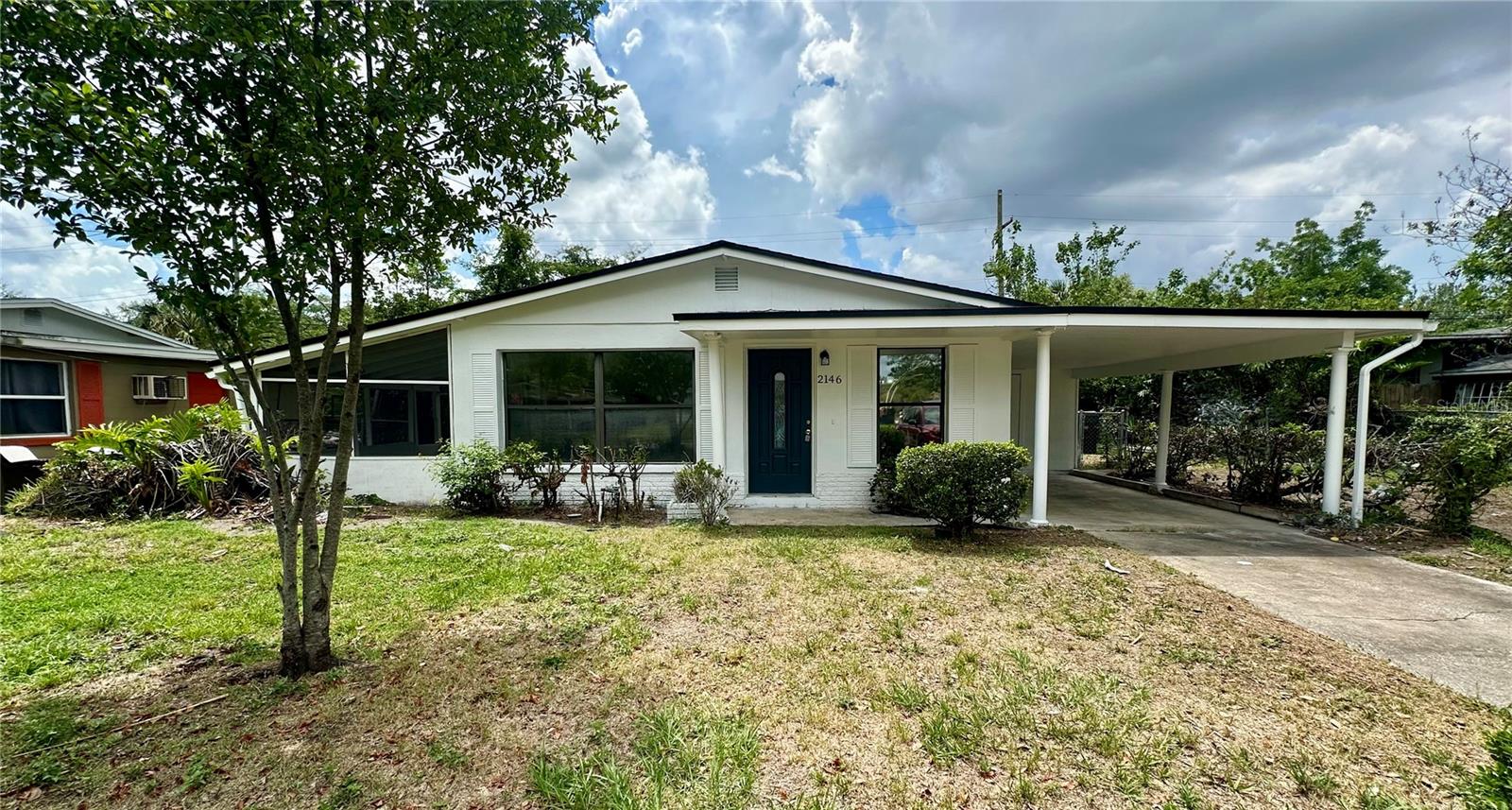 Single Family Residence in ORLANDO, FL - Daniel Dourado