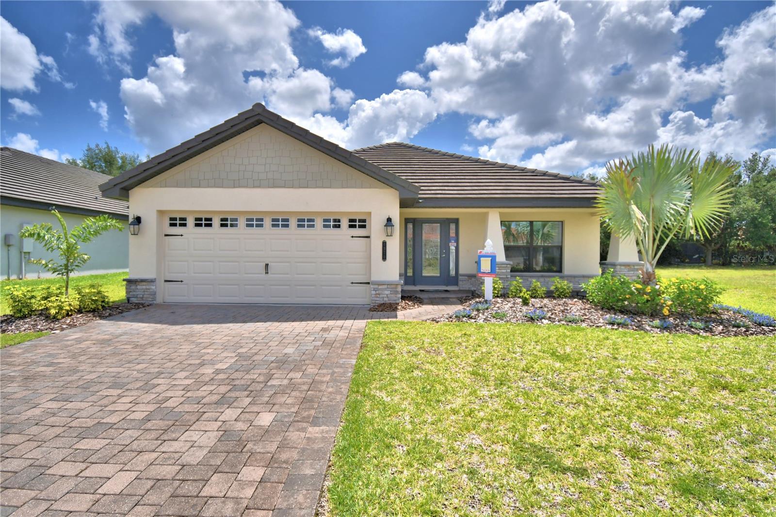 Single Family Residence in AUBURNDALE, FL - Daniel Dourado