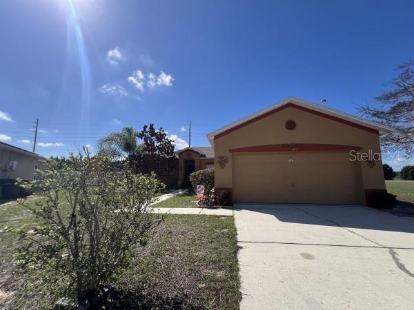 Single Family Residence em KISSIMMEE, FL - Daniel Dourado