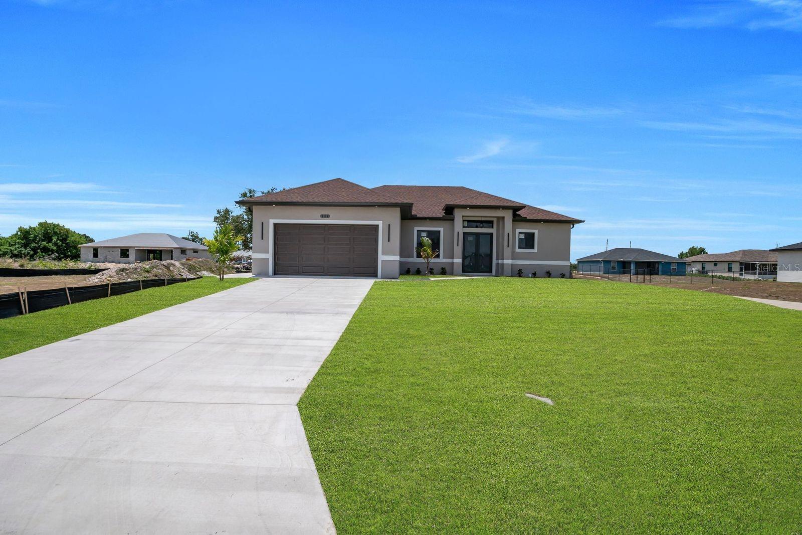 Single Family Residence em LEHIGH ACRES, FL - Daniel Dourado
