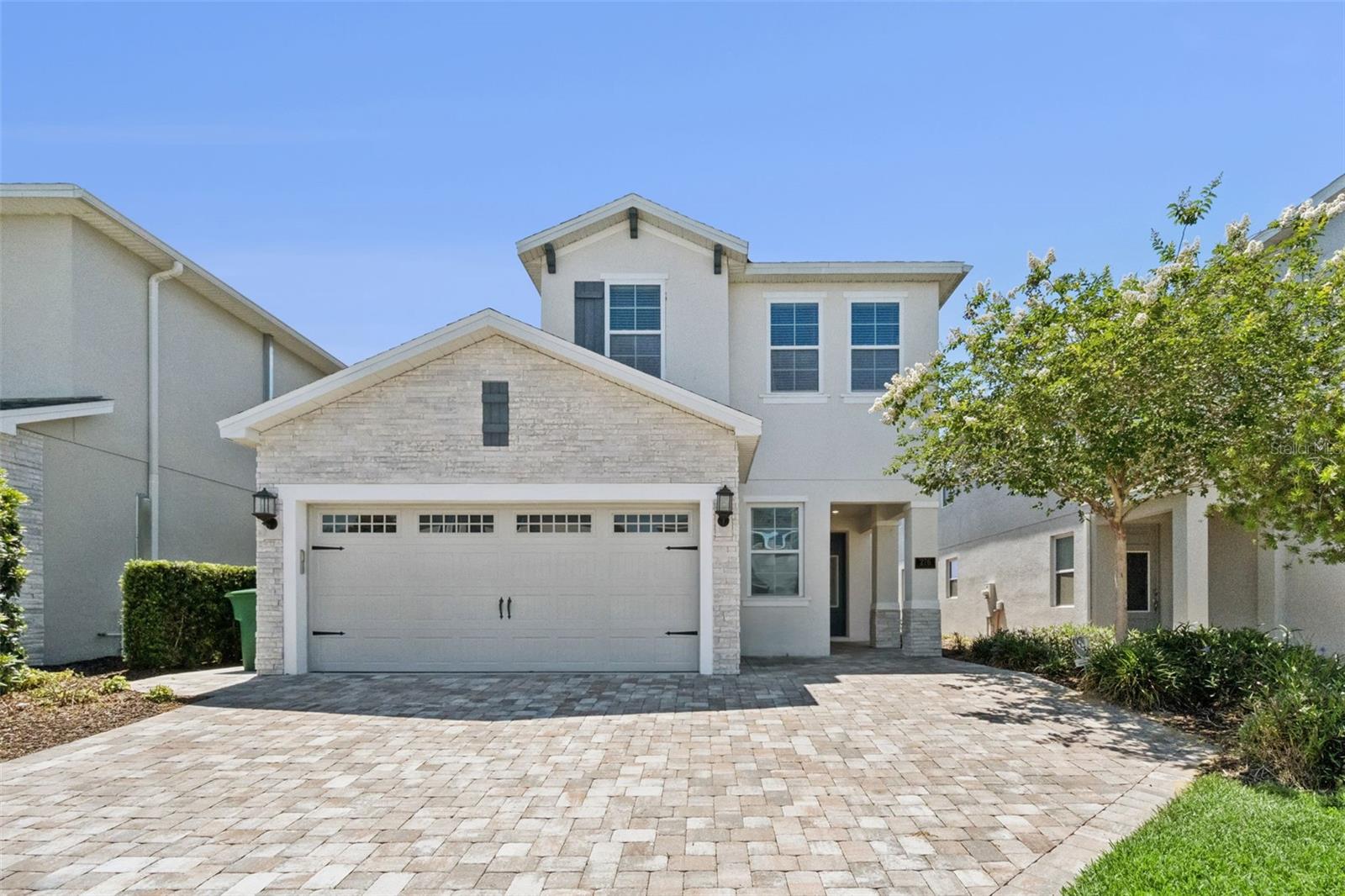 Single Family Residence em KISSIMMEE, FL - Daniel Dourado