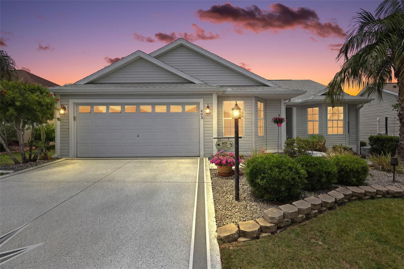 Single Family Residence in THE VILLAGES, FL - Daniel Dourado