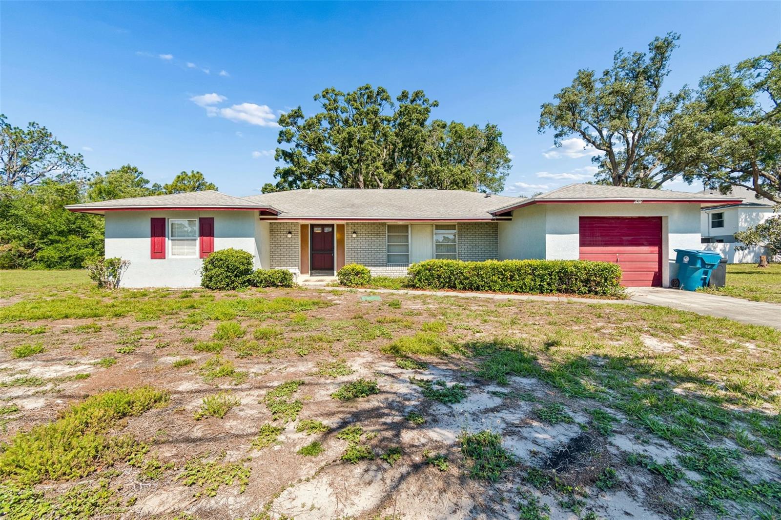 Single Family Residence em SPRING HILL, FL - Daniel Dourado