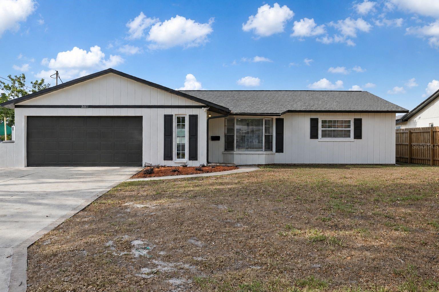 Single Family Residence em ST PETERSBURG, FL - Daniel Dourado