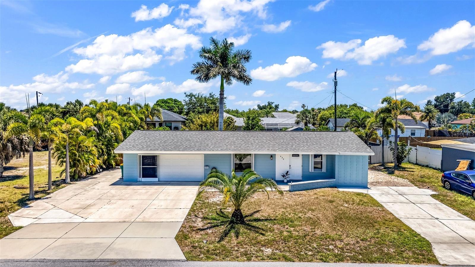 Single Family Residence in PORT CHARLOTTE, FL - Daniel Dourado
