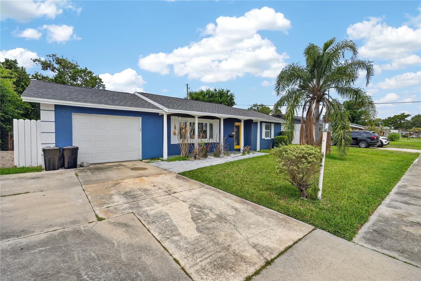 Single Family Residence em SOUTH DAYTONA, FL - Daniel Dourado