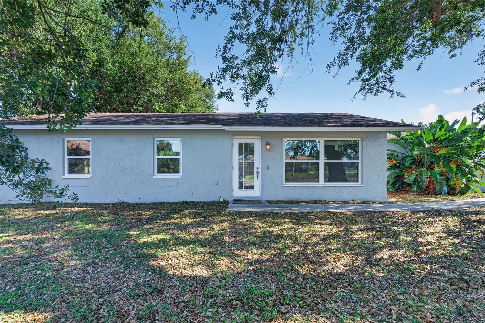 Single Family Residence in PORT CHARLOTTE, FL - Daniel Dourado