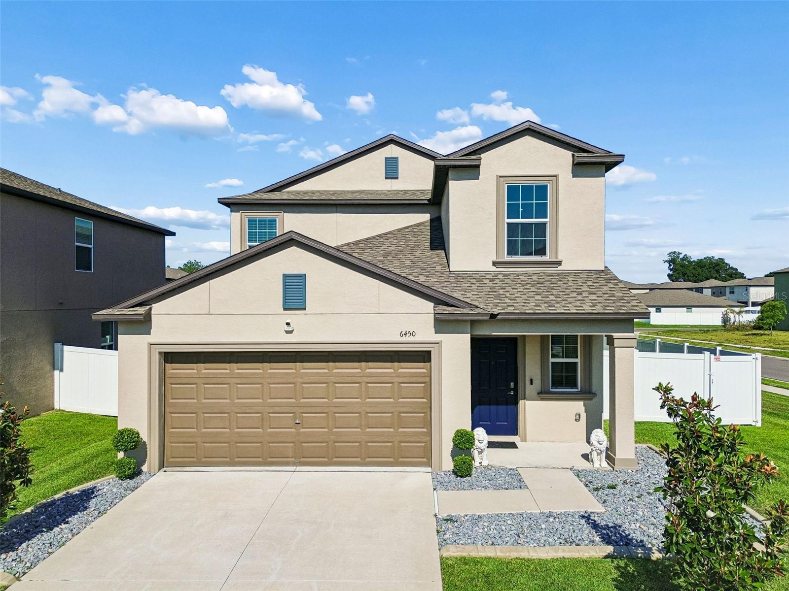 Single Family Residence in ZEPHYRHILLS, FL - Daniel Dourado