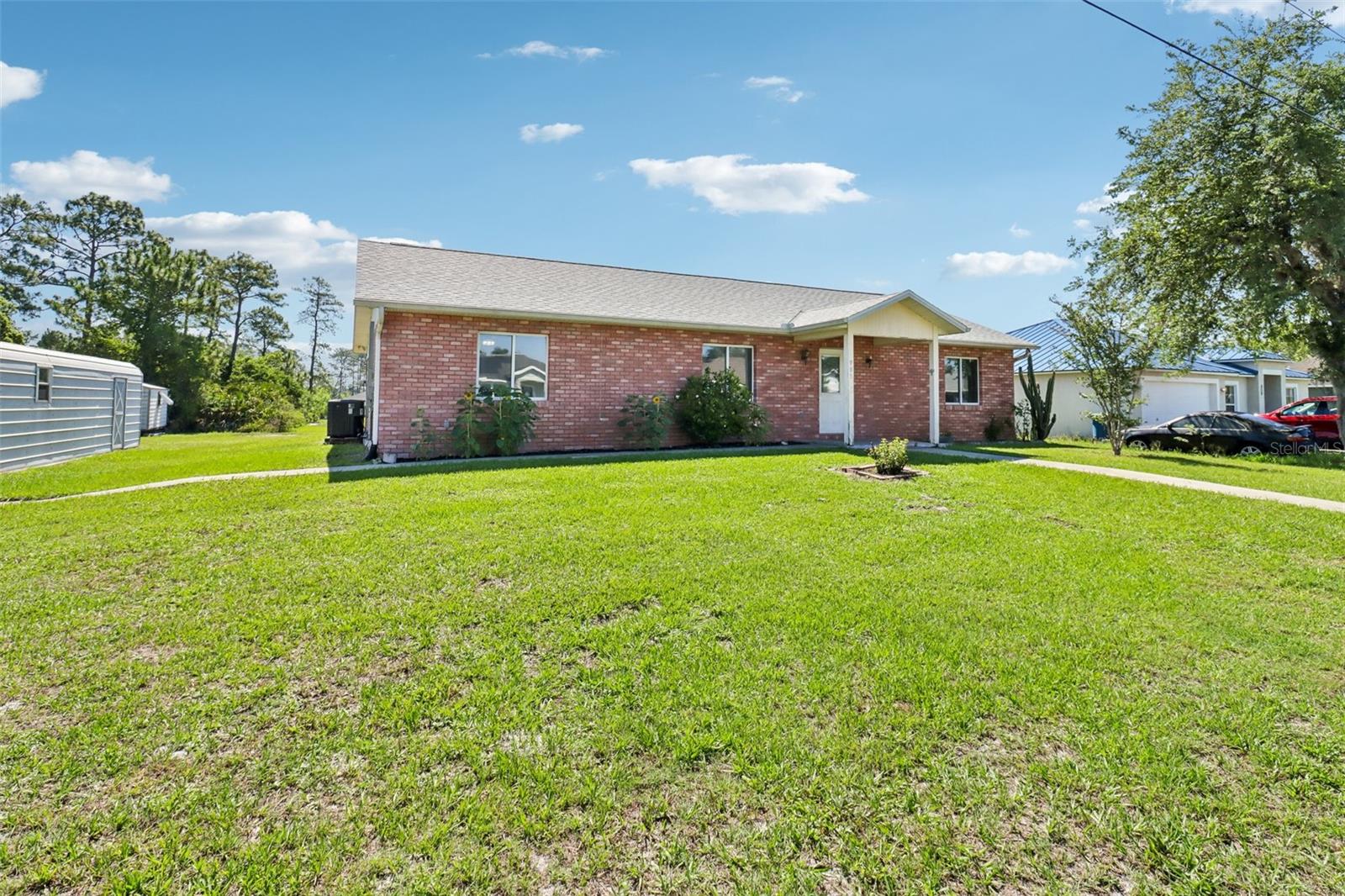 Single Family Residence em DELAND, FL - Daniel Dourado