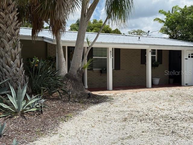 Single Family Residence in SARASOTA, FL - Daniel Dourado